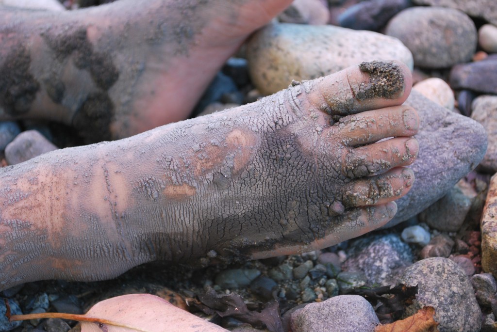 Muddy Toes